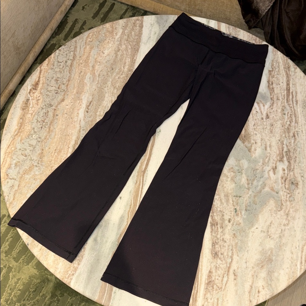 Flare Reversible LuluLemon Yoga Pants